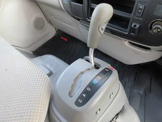 日野デュトロアルミバン小型（2t・3t）[写真35]