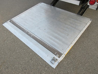 日野デュトロアルミバン小型（2t・3t）[写真07]