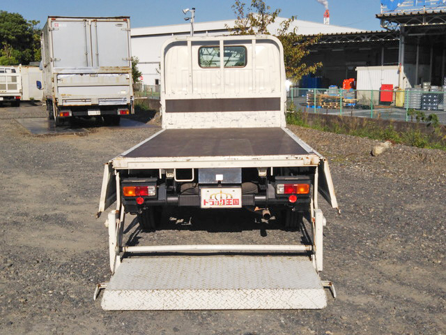 トヨタダイナ平ボディ小型（2t・3t）[写真12]