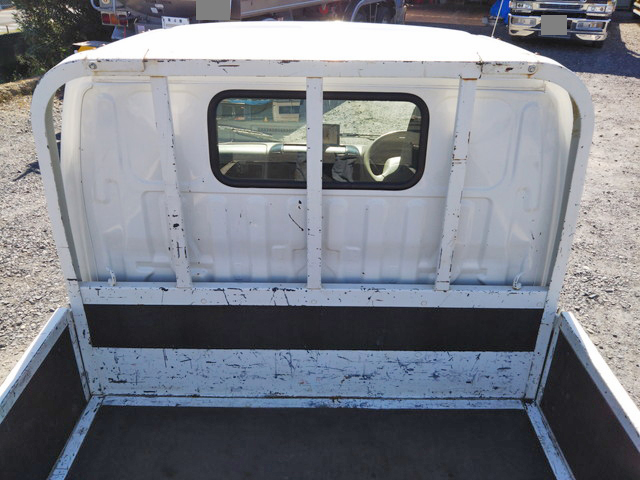 トヨタダイナ平ボディ小型（2t・3t）[写真14]