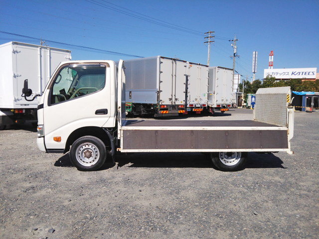 トヨタダイナ平ボディ小型（2t・3t）[写真08]