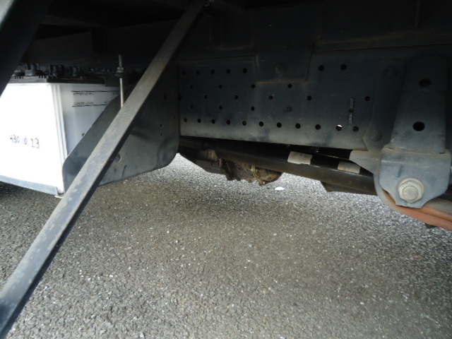 いすゞエルフアルミバン小型（2t・3t）[写真10]