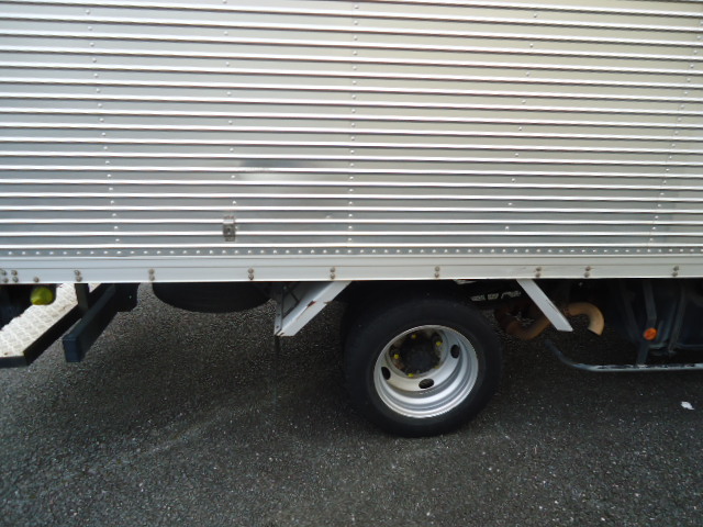 いすゞエルフアルミバン小型（2t・3t）[写真18]