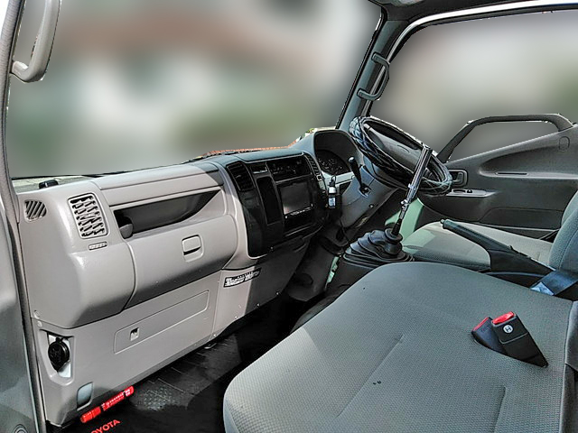 トヨタトヨエース平ボディ小型（2t・3t）[写真17]