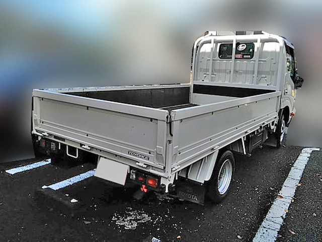 トヨタトヨエース平ボディ小型（2t・3t）[写真02]