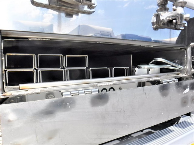 三菱ふそうスーパーグレート冷凍車（冷蔵車）大型（10t）[写真16]