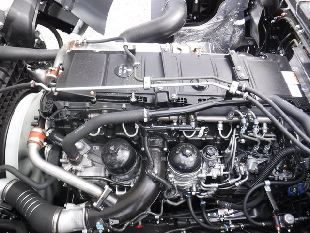 三菱ふそうスーパーグレート冷凍車（冷蔵車）大型（10t）[写真21]