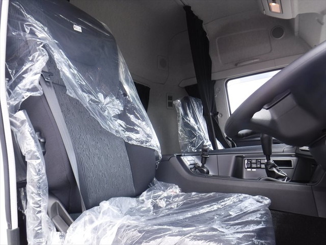 三菱ふそうスーパーグレート冷凍車（冷蔵車）大型（10t）[写真23]