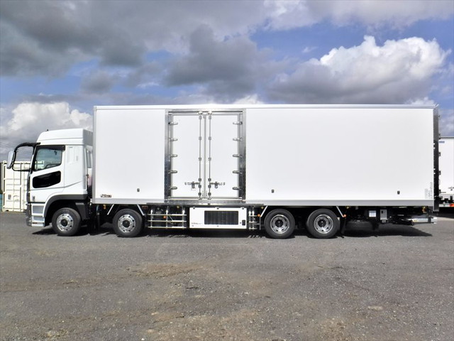 三菱ふそうスーパーグレート冷凍車（冷蔵車）大型（10t）[写真04]