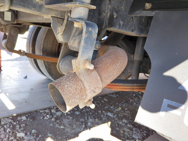 三菱ふそうキャンターガッツアルミバン小型（2t・3t）[写真20]