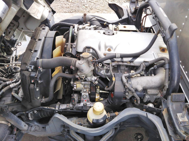 三菱ふそうキャンターガッツアルミバン小型（2t・3t）[写真24]