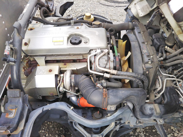 三菱ふそうキャンターガッツアルミバン小型（2t・3t）[写真25]