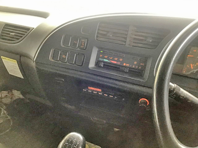 いすゞフォワードダンプ中型（4t）[写真34]