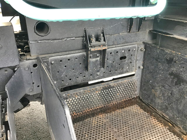 いすゞエルフパッカー車（塵芥車）小型（2t・3t）[写真10]