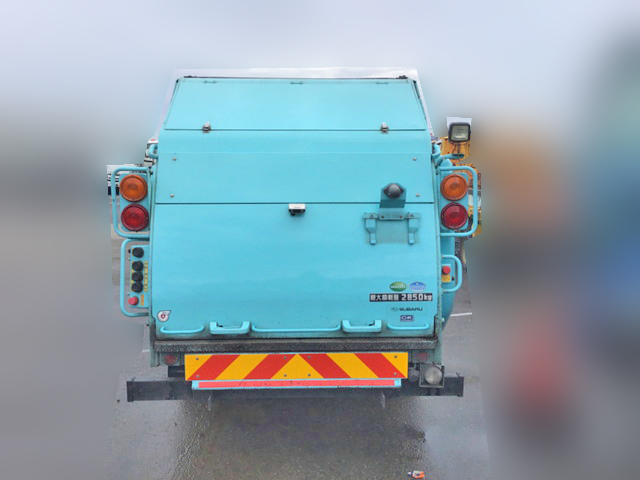 いすゞエルフパッカー車（塵芥車）小型（2t・3t）[写真04]