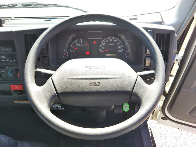 いすゞエルフ平ボディ小型（2t・3t）[写真37]