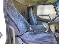 三菱ふそうファイターアルミバン中型（4t）[写真19]