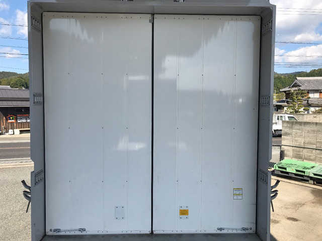 日野プロフィアアルミウイング大型（10t）[写真17]