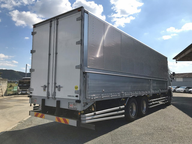 日野プロフィアアルミウイング大型（10t）[写真02]