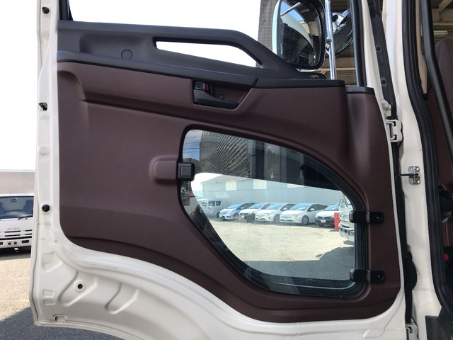 日野プロフィアアルミウイング大型（10t）[写真31]