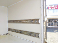 三菱ふそうキャンターアルミバン小型（2t・3t）[写真17]