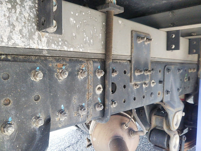 三菱ふそうキャンターアルミバン小型（2t・3t）[写真24]