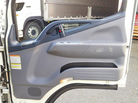 三菱ふそうキャンターアルミバン小型（2t・3t）[写真29]