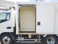 三菱ふそうキャンターアルミバン小型（2t・3t）[写真06]