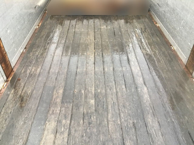 いすゞフォワードアルミブロック中型（4t）[写真08]