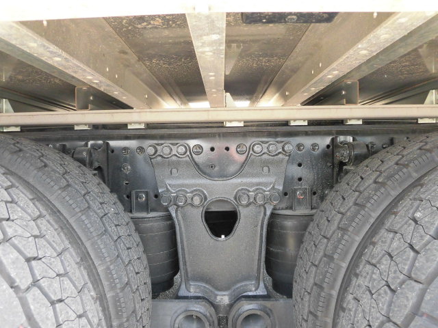 日野プロフィアアルミウイング大型（10t）[写真22]