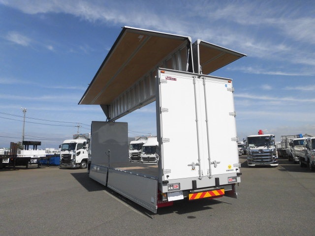 日野プロフィアアルミウイング大型（10t）[写真24]