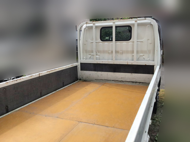 トヨタトヨエース平ボディ小型（2t・3t）[写真02]