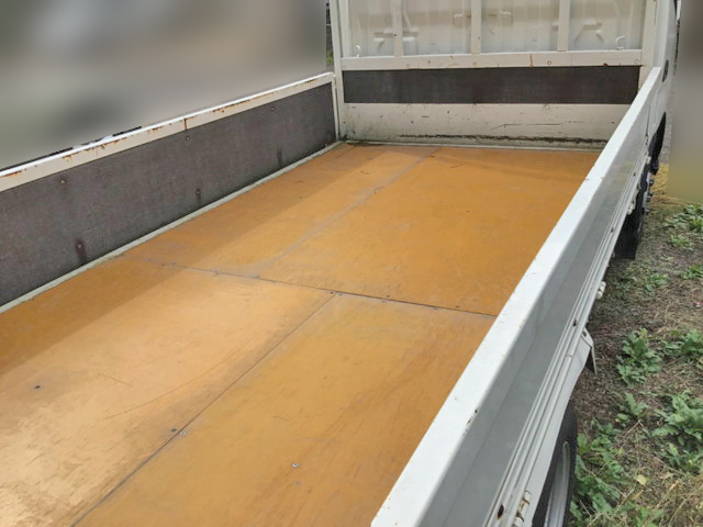 トヨタトヨエース平ボディ小型（2t・3t）[写真08]