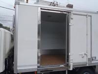 日野デュトロパネルバン小型（2t・3t）[写真07]