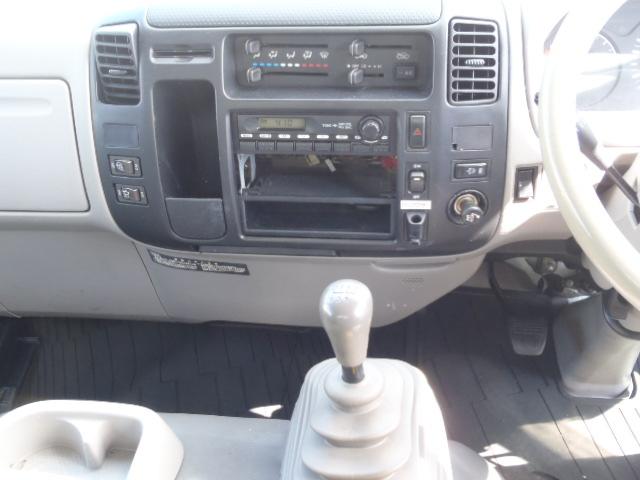 日野デュトロパネルバン小型（2t・3t）[写真12]