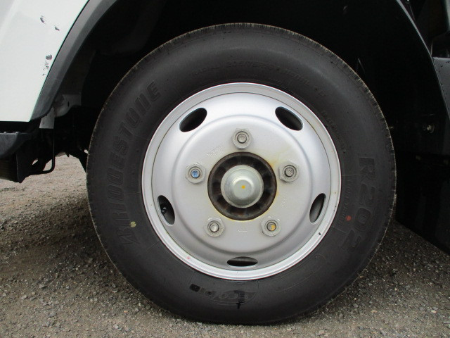 いすゞエルフ平ボディ小型（2t・3t）[写真06]