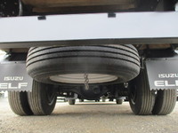 いすゞエルフ平ボディ小型（2t・3t）[写真08]