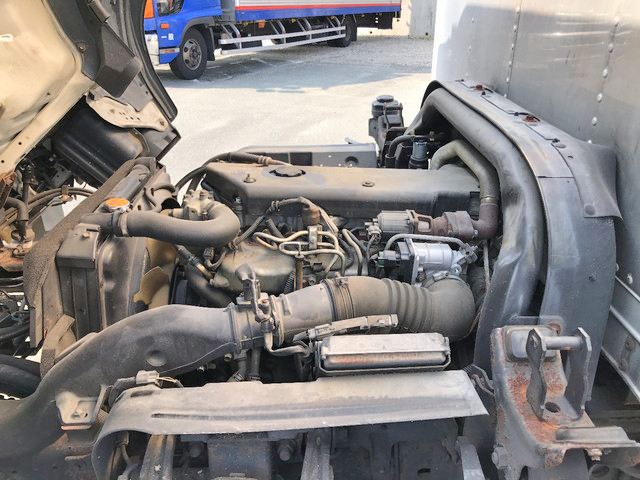 いすゞエルフアルミバン小型（2t・3t）[写真24]