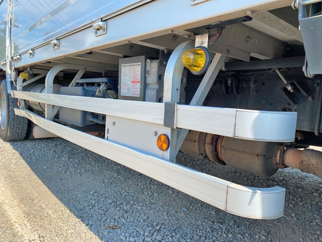 三菱ふそうスーパーグレートパネルウイング大型（10t）[写真18]