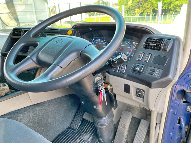 三菱ふそうスーパーグレートパネルウイング大型（10t）[写真35]