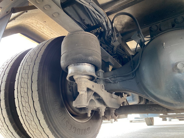 いすゞフォワード冷凍車（冷蔵車）中型（4t）[写真23]