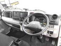 三菱ふそうキャンターアルミバン小型（2t・3t）[写真13]