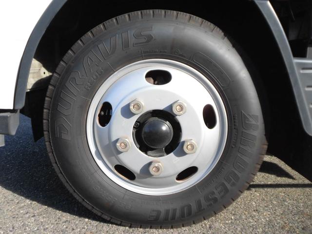 三菱ふそうキャンターアルミバン小型（2t・3t）[写真37]