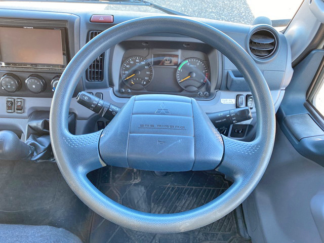 三菱ふそうキャンターアルミバン小型（2t・3t）[写真35]