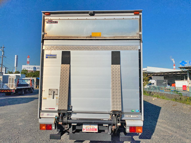三菱ふそうキャンターアルミバン小型（2t・3t）[写真08]