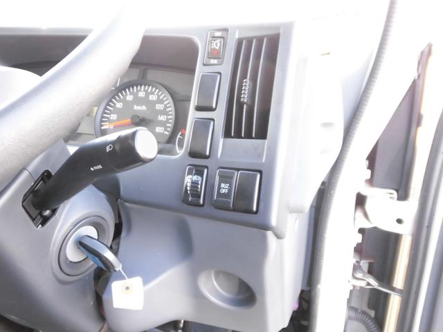 いすゞエルフアルミバン小型（2t・3t）[写真13]