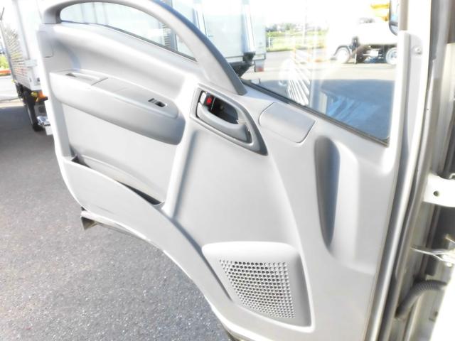 いすゞエルフアルミバン小型（2t・3t）[写真25]