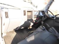 いすゞエルフアルミバン小型（2t・3t）[写真28]