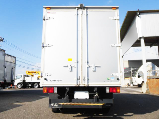 いすゞエルフアルミバン小型（2t・3t）[写真06]