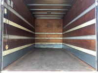 いすゞエルフアルミバン小型（2t・3t）[写真11]